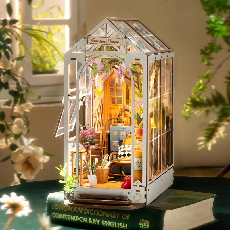 Rolife DIY House Book Nook Series TGB06 Green house